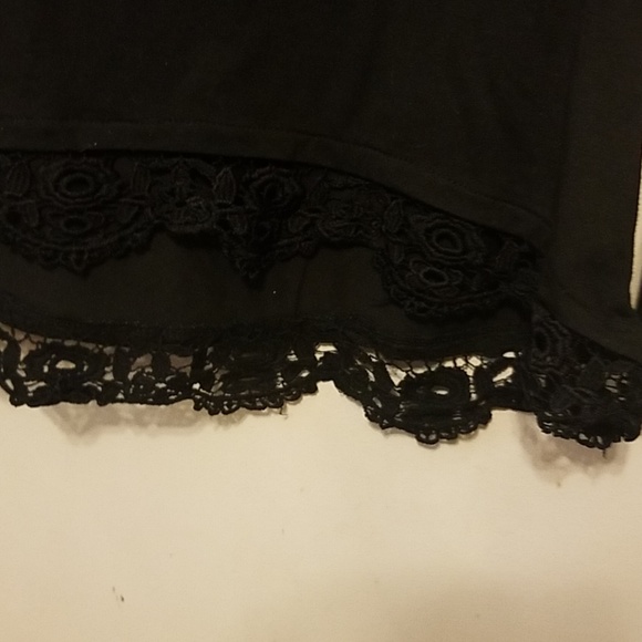 Black shirt - Picture 2 of 2